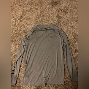 Men’s Medium Under Armour Long sleeve